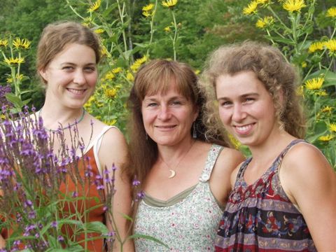 Molly and Justine filled our hearts with laughter and song last summer. And what a pair of hard-working apprentices to boot! (photo by Michael Phillips)