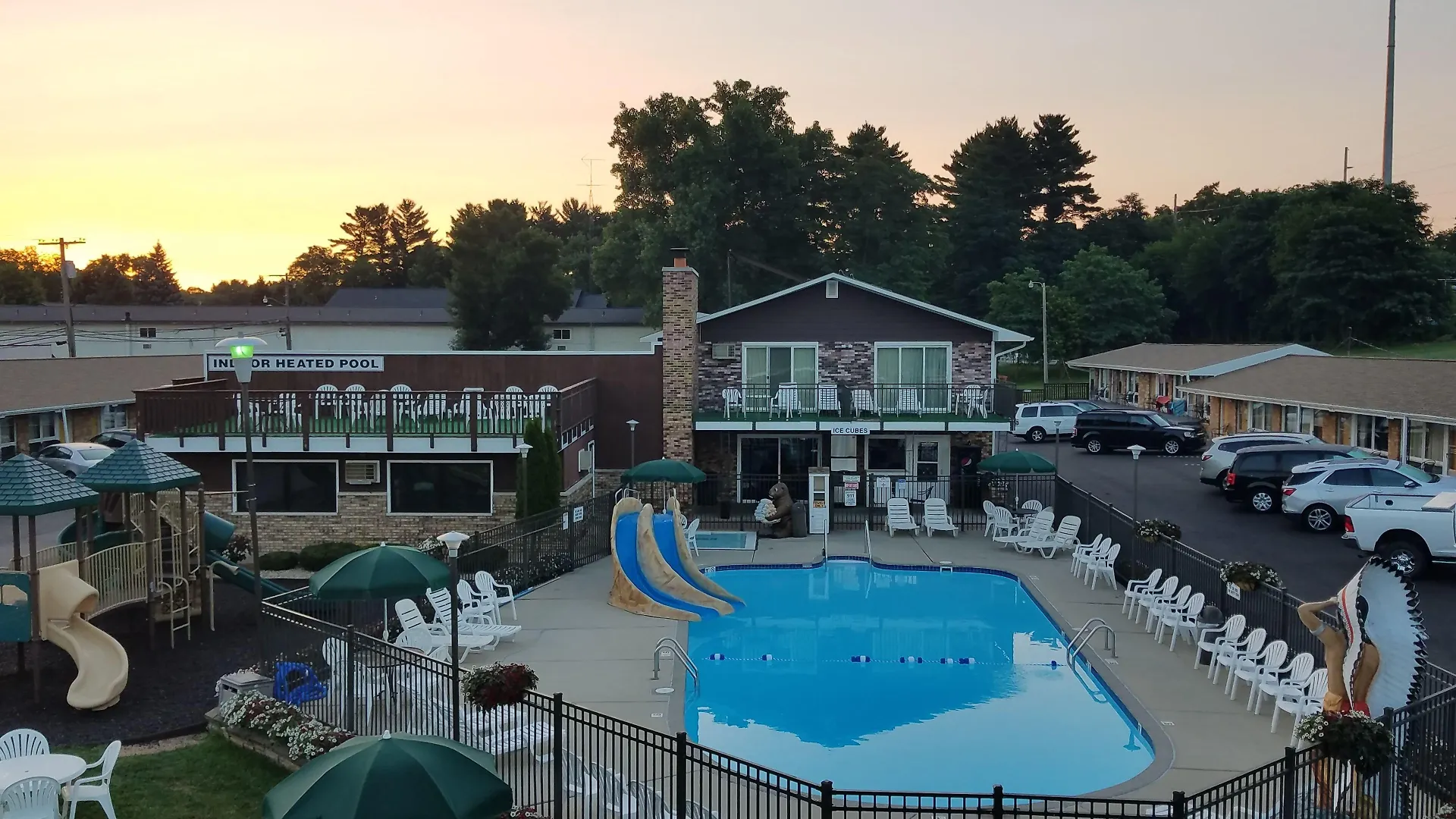 6 Family Hotels Close to Timbavati Wildlife Park, Wisconsin Dells