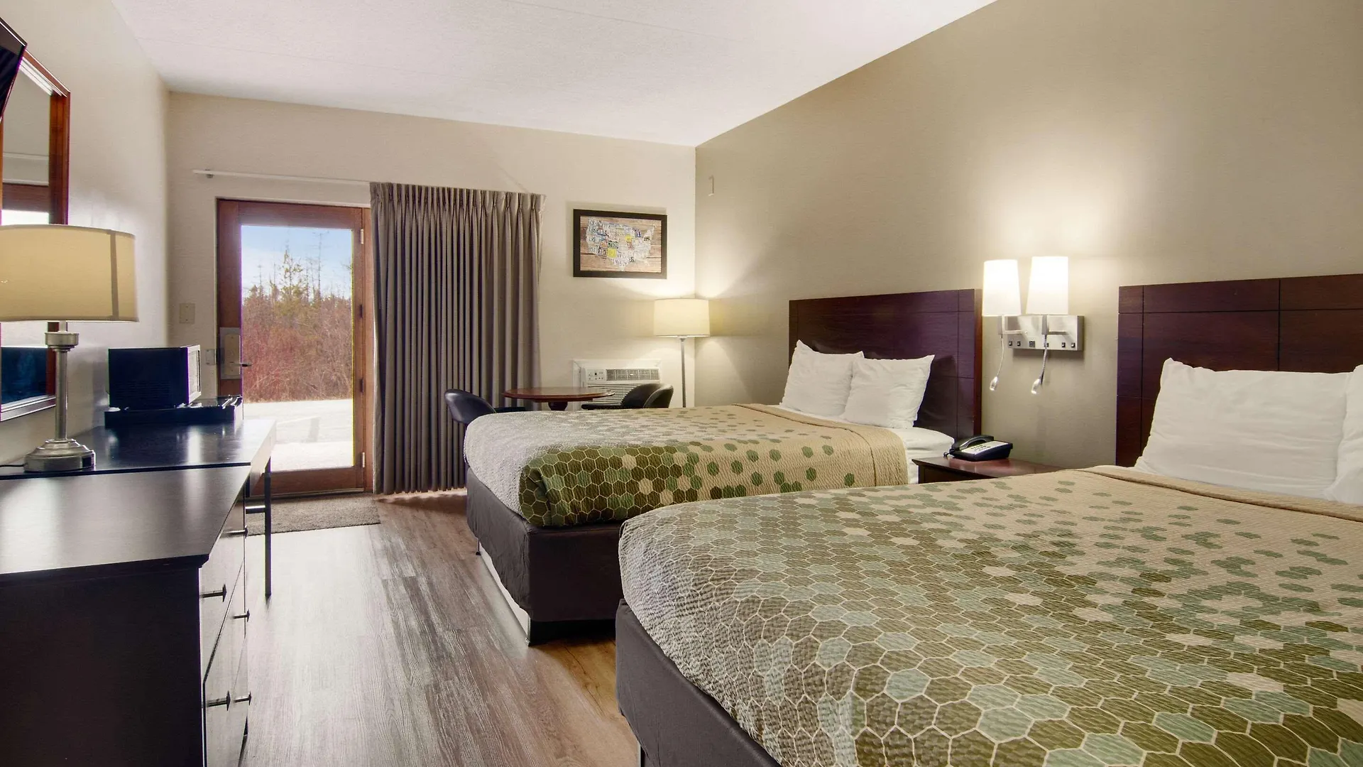 11 Budget Hotels in Huron-Manistee National Forest Worth Booking
